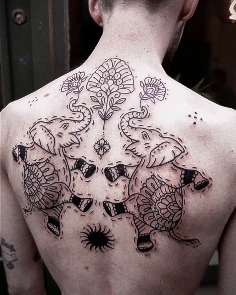 Tatouage Elephants Bold Lines - Tatouage Le Mans