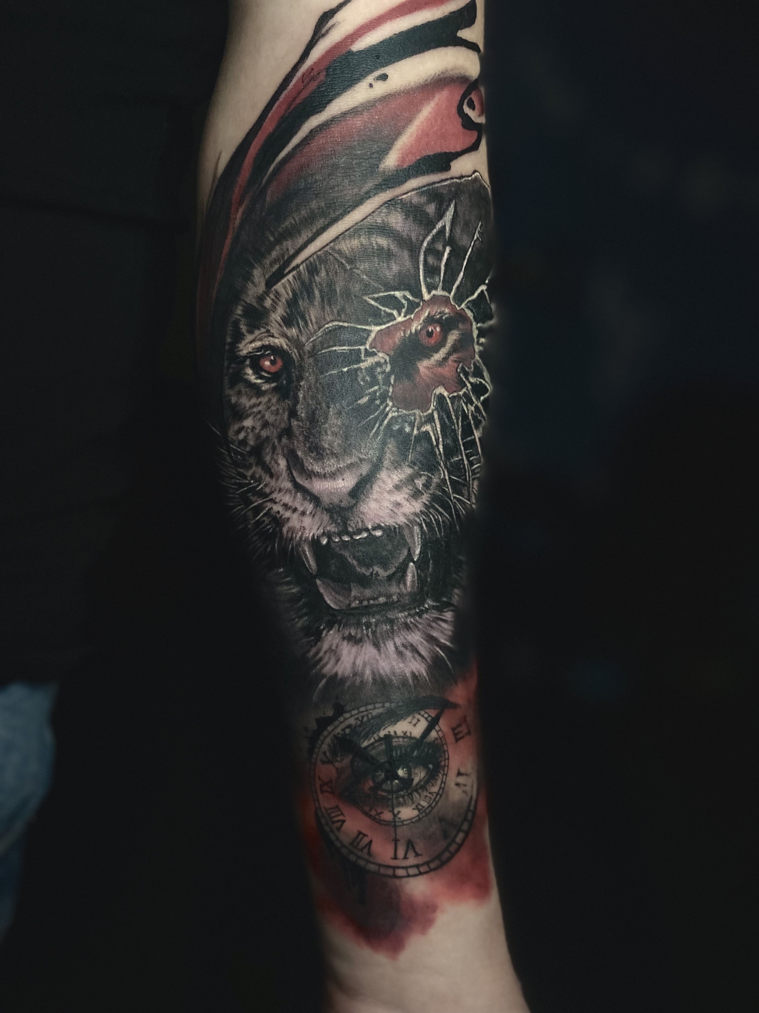 Koval Ink - Tatoueuse Réalisme - Astana, Kazakhstan